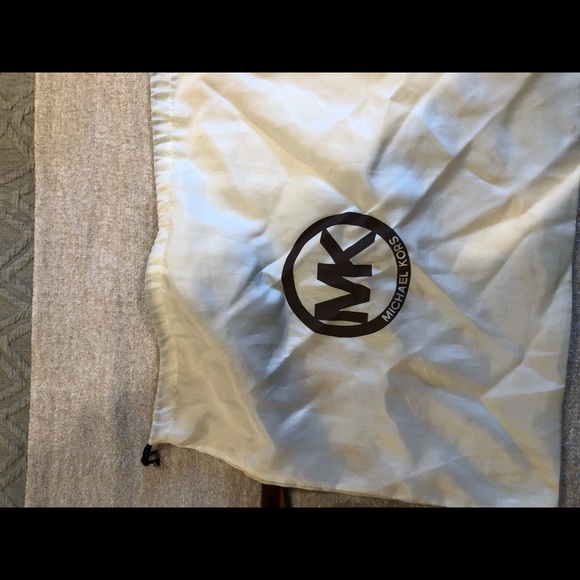 Michael Kors cross body small bag - Picture 5 of 7